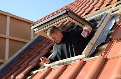 Pose de fenêtres de toit Velux à Saint-Quirc